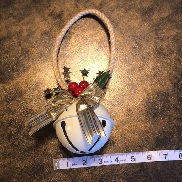 Big vintage Christmas bell ornament cream with red berries gold bow stars & rope - Picture 8 of 9